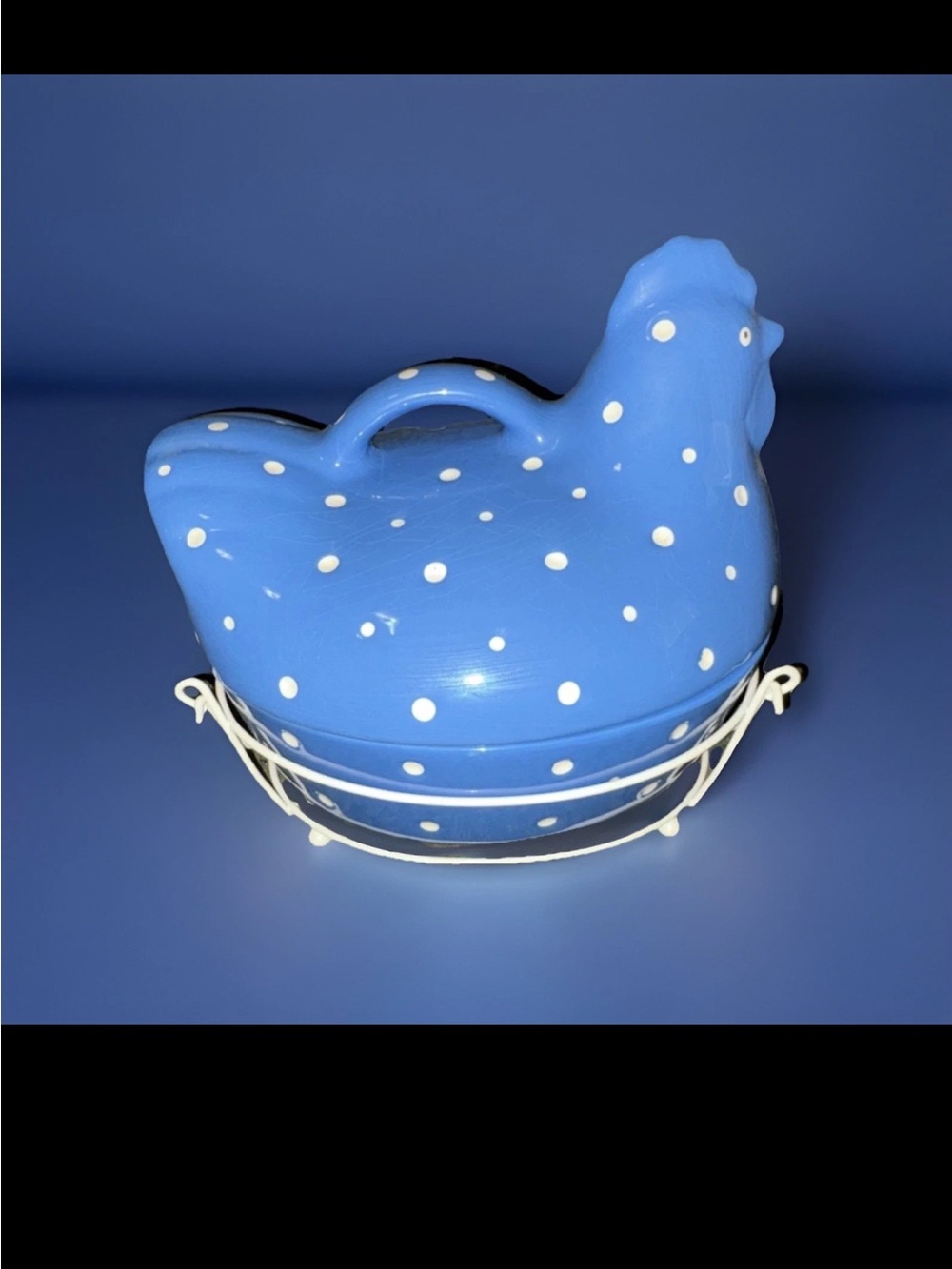 Temp-Tations Blue Polka Dot Hen Covered Dish with White Stand